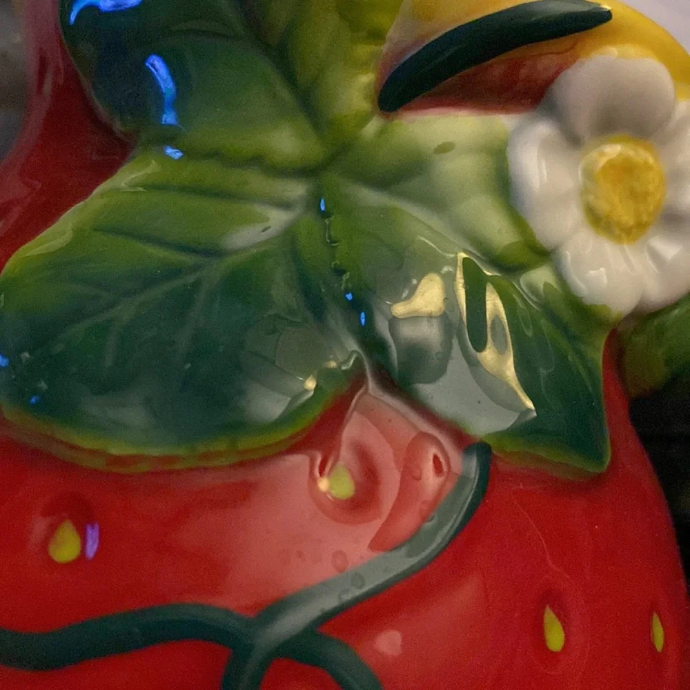 Sur la Table Strawberry & Lemon Pitcher Vintage, early 2000 NWT never used 8”